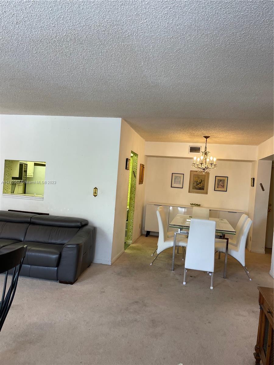 401 NE 14TH AVE Unit: 204