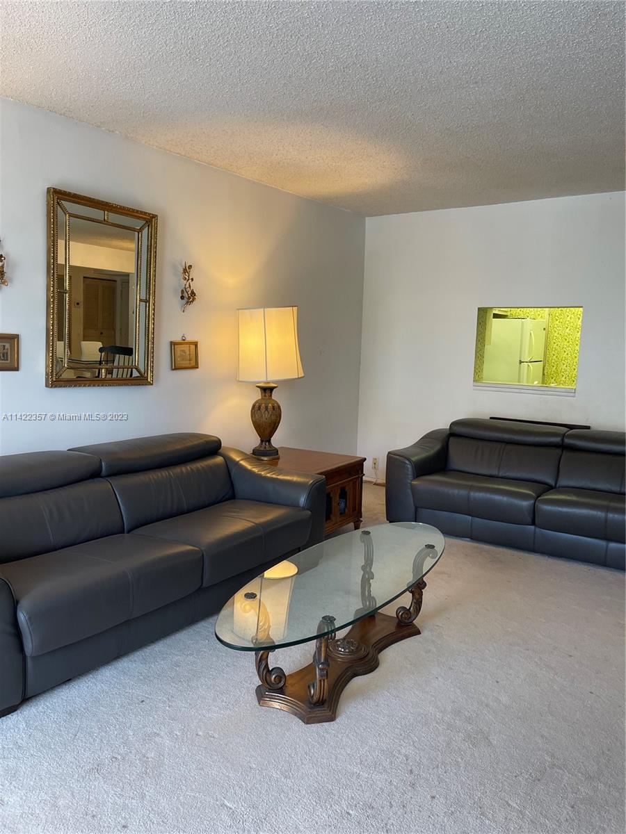 401 NE 14TH AVE Unit: 204