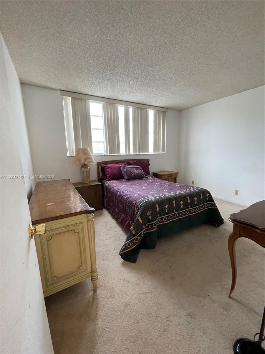 401 NE 14TH AVE Unit: 204