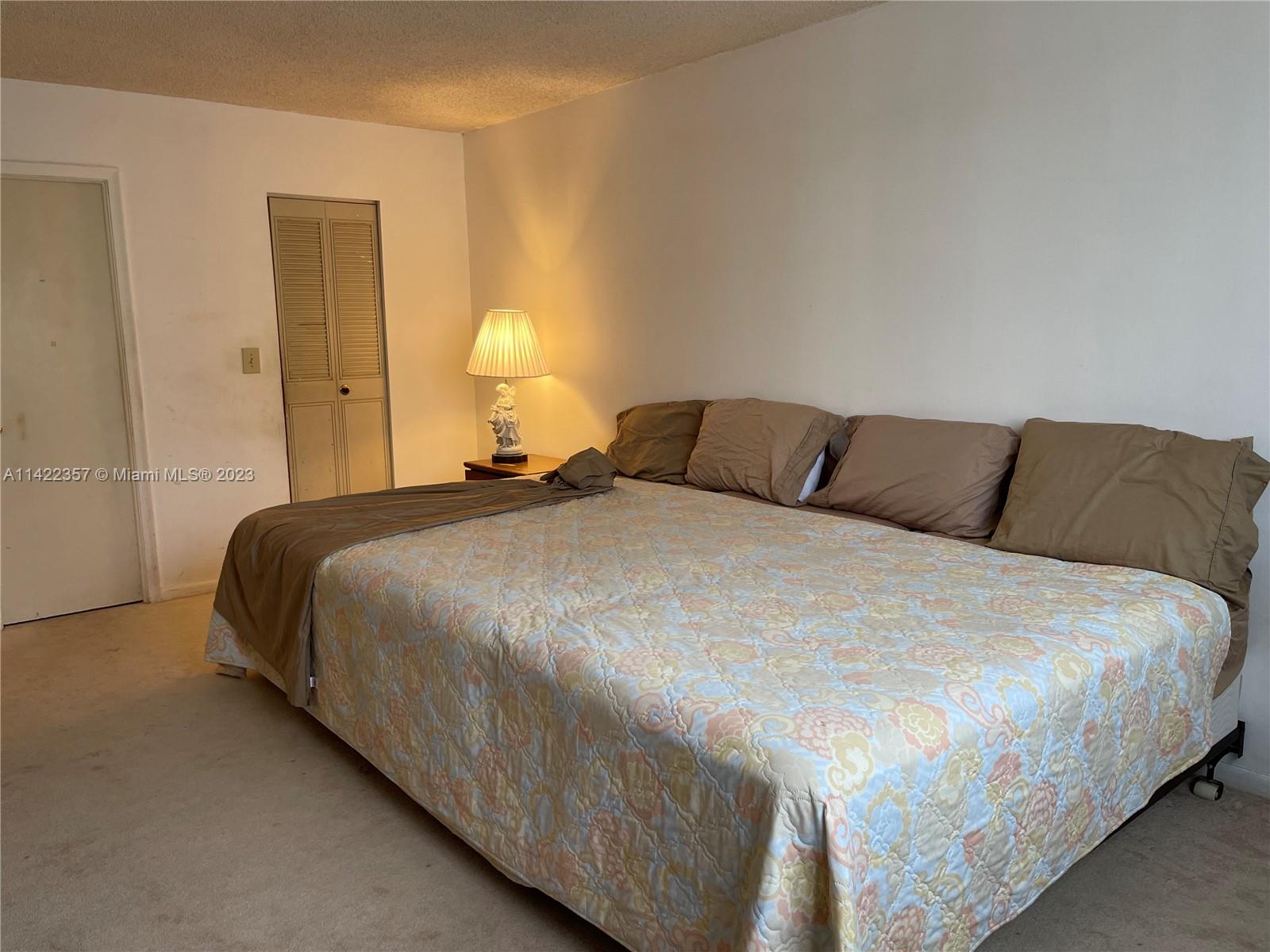 401 NE 14TH AVE Unit: 204