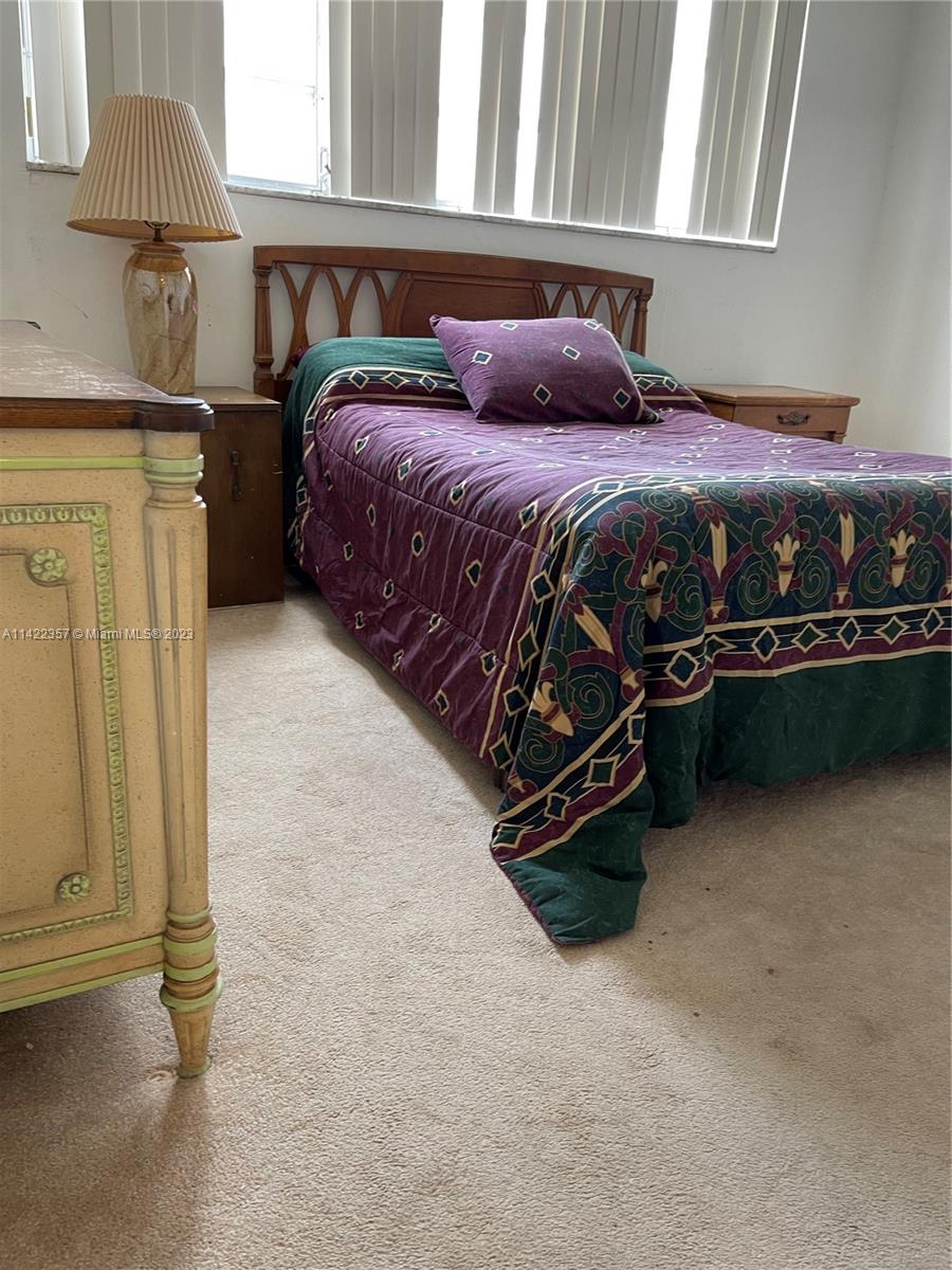 401 NE 14TH AVE Unit: 204