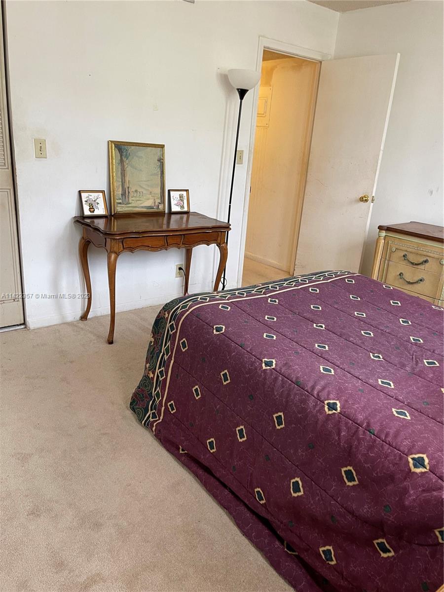 401 NE 14TH AVE Unit: 204
