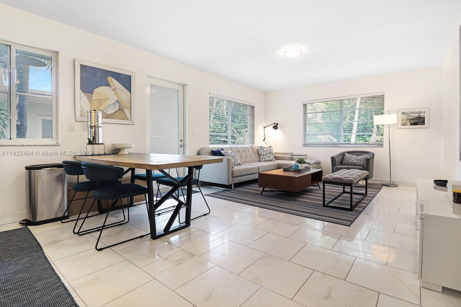 1125 Meridian Ave Unit: 2-1125