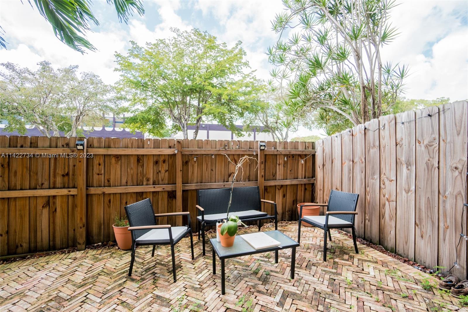 10900 SW 104th St Unit: 114
