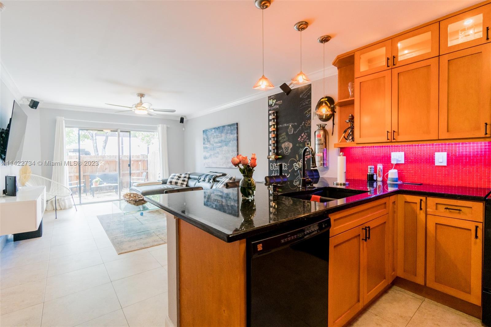 10900 SW 104th St Unit: 114