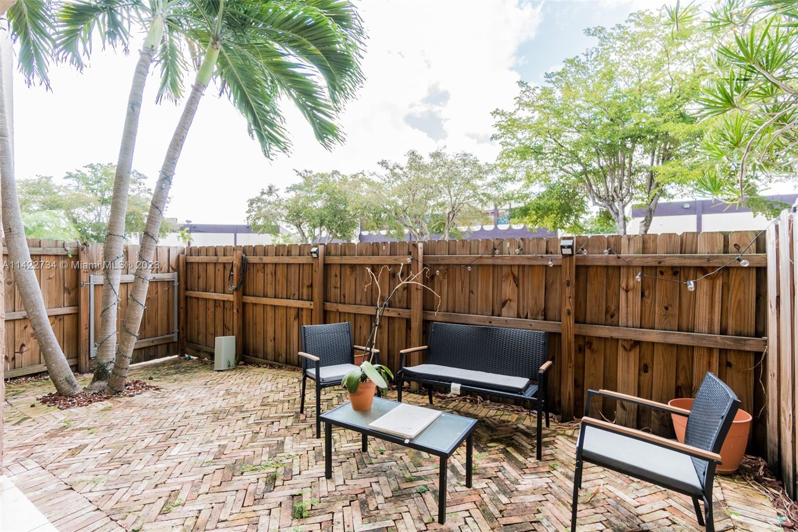 10900 SW 104th St Unit: 114