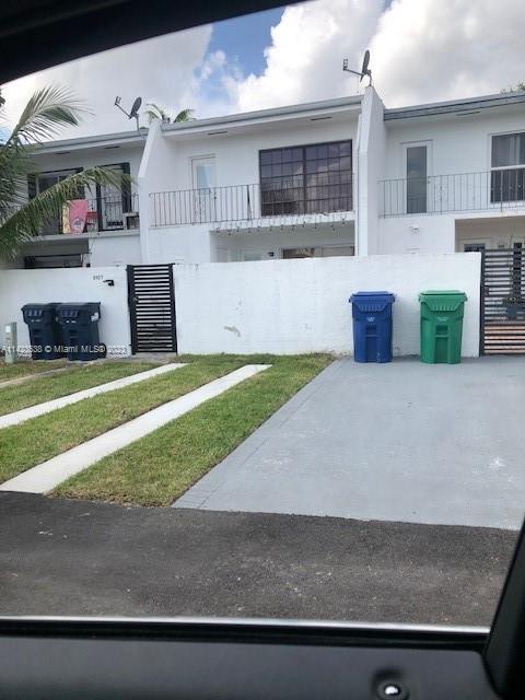 9107 SW 96th Ave Unit: 9107