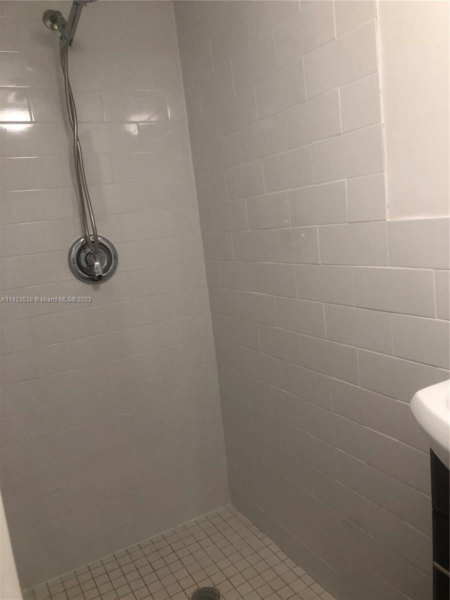 9107 SW 96th Ave Unit: 9107