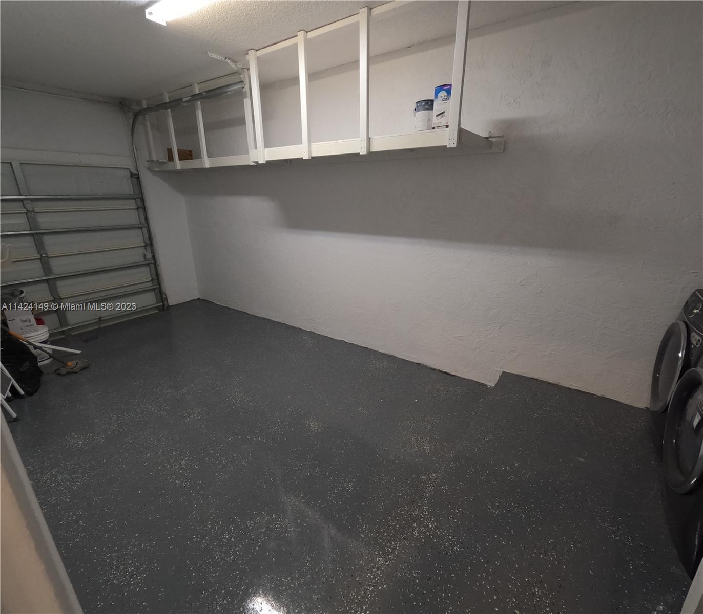 1211 SW 84th Ter