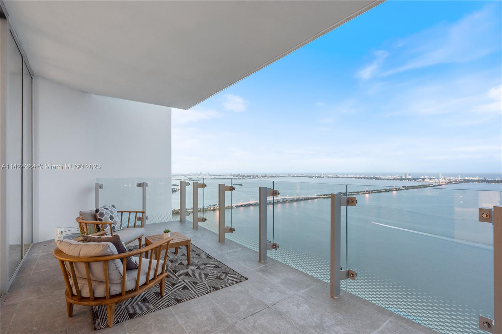 700 NE 26th Terr Unit: 5201