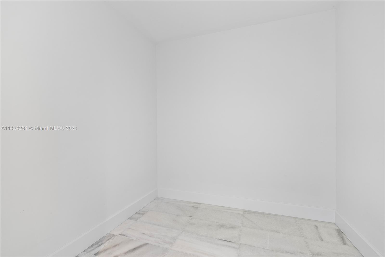 700 NE 26th Terr Unit: 5201