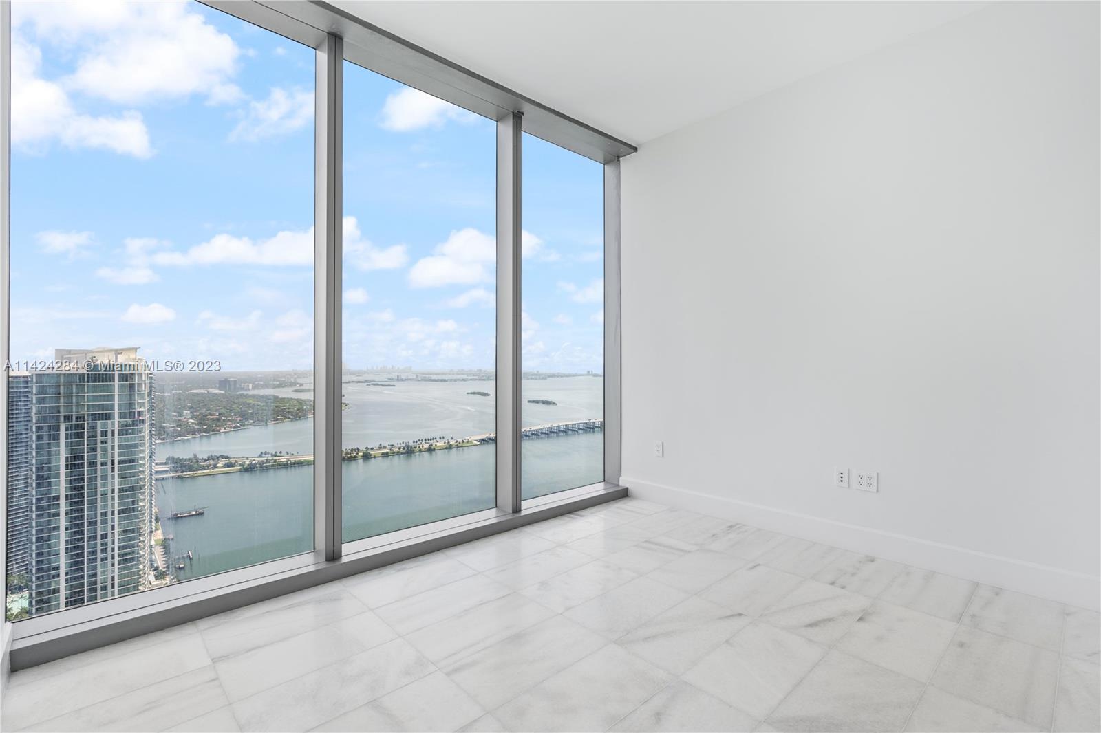 700 NE 26th Terr Unit: 5201