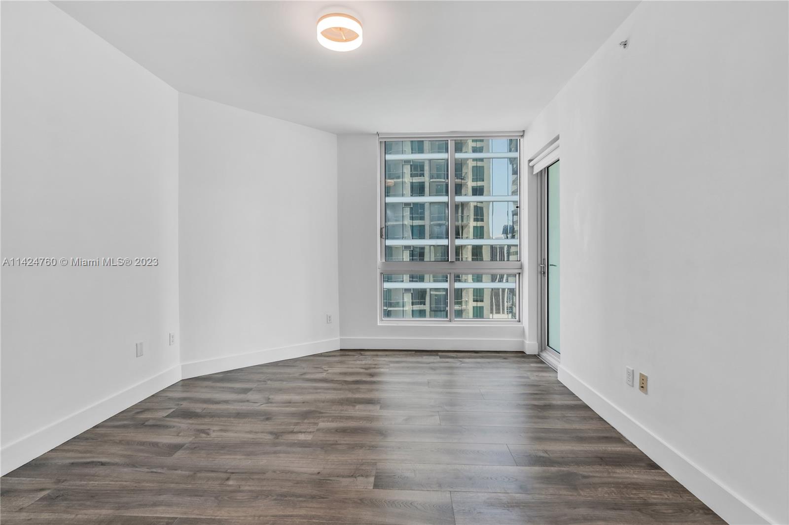 300 S Biscayne Blvd Unit: T-2802