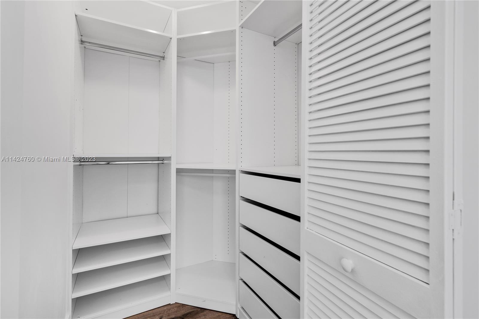 300 S Biscayne Blvd Unit: T-2802
