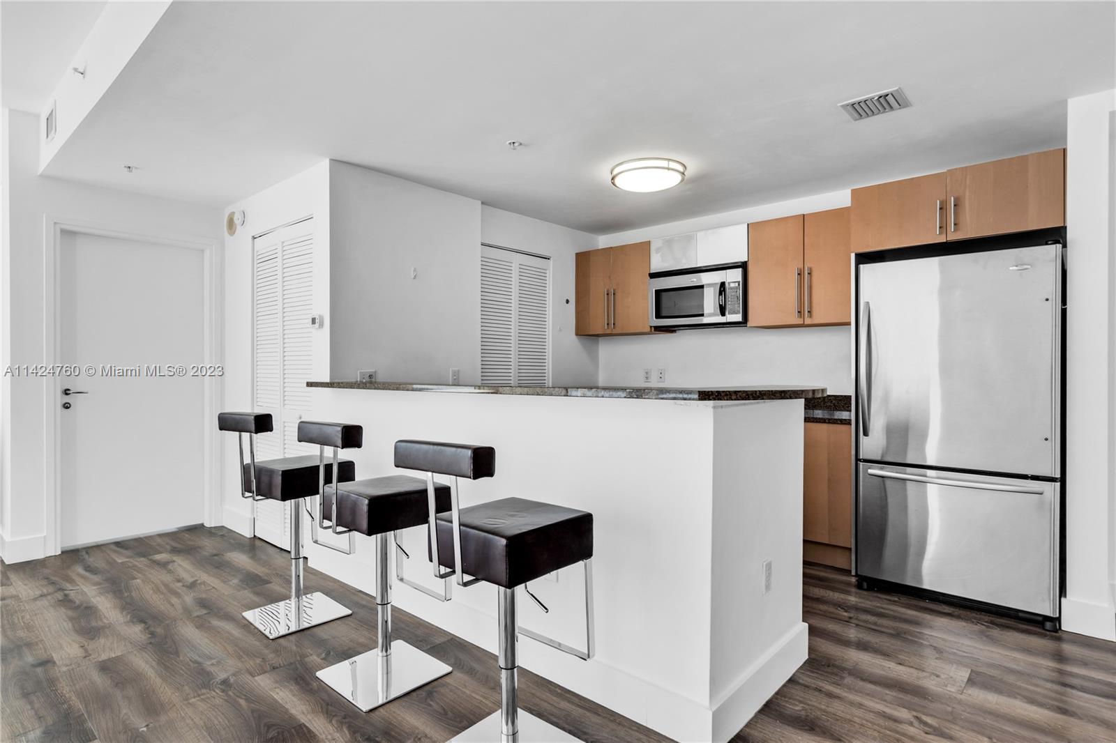 300 S Biscayne Blvd Unit: T-2802