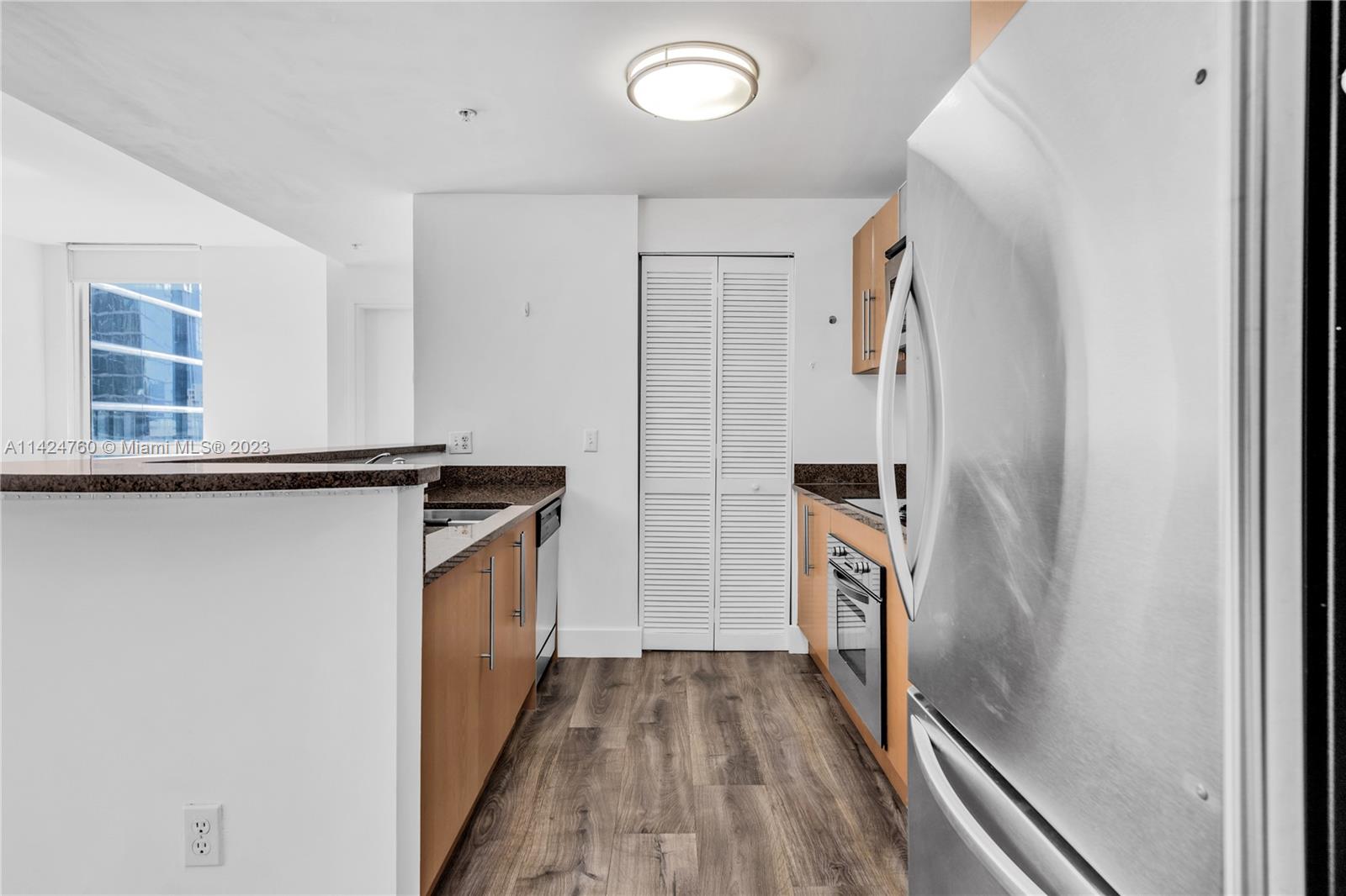 300 S Biscayne Blvd Unit: T-2802