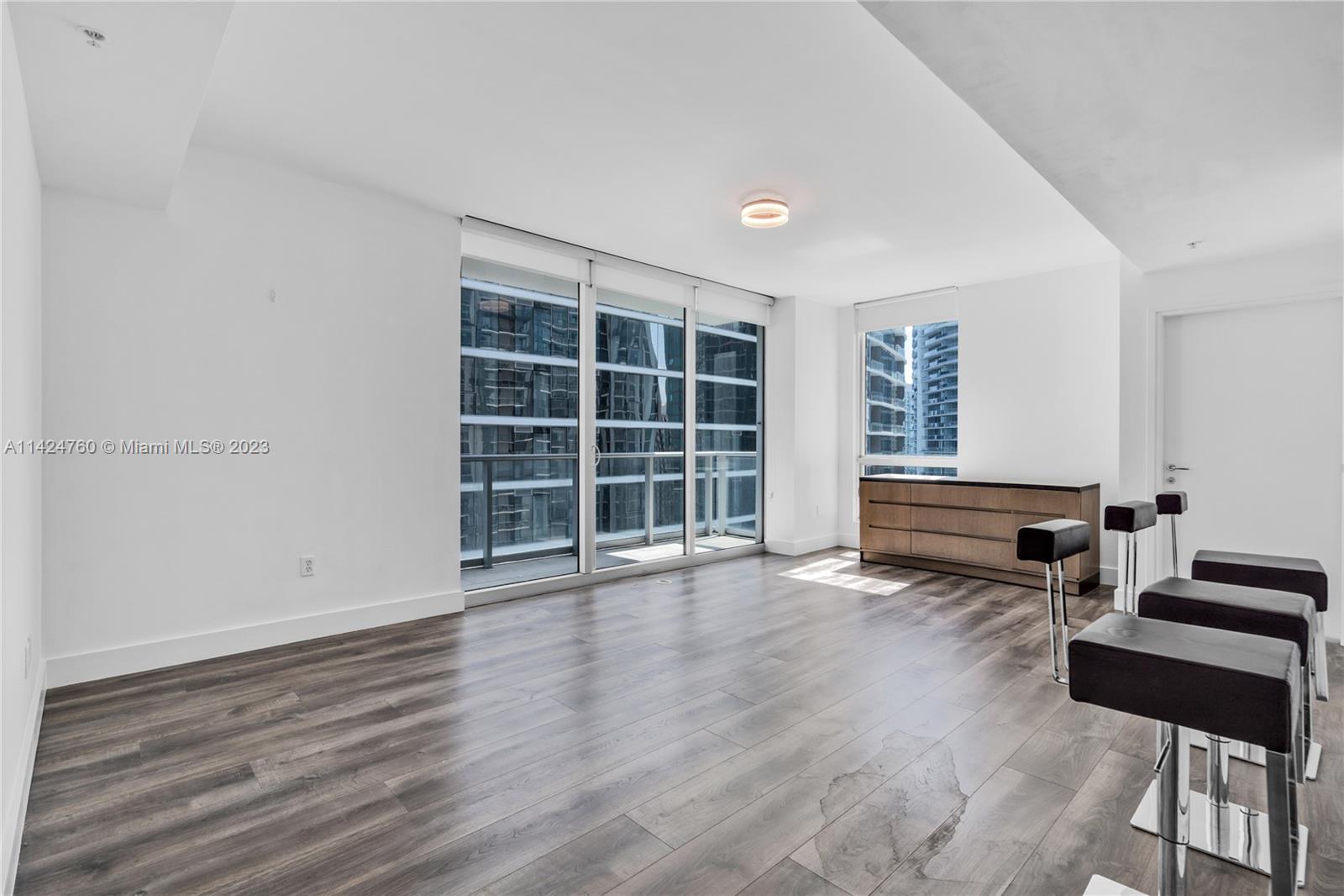 300 S Biscayne Blvd Unit: T-2802