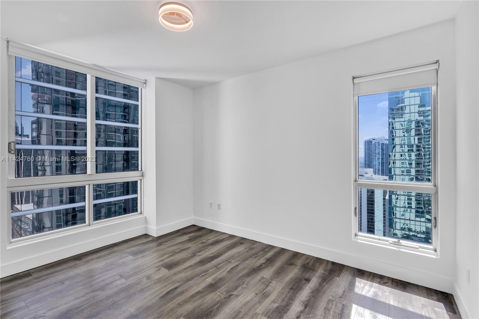300 S Biscayne Blvd Unit: T-2802