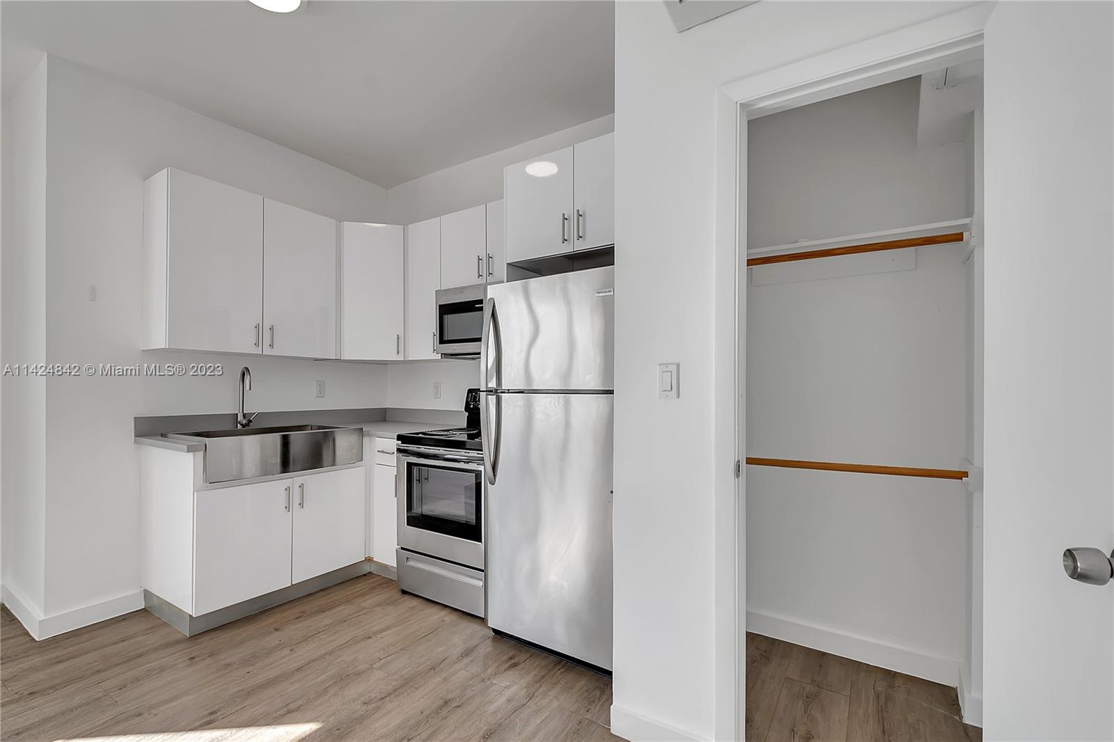 402 NW 12th Ave # 204
