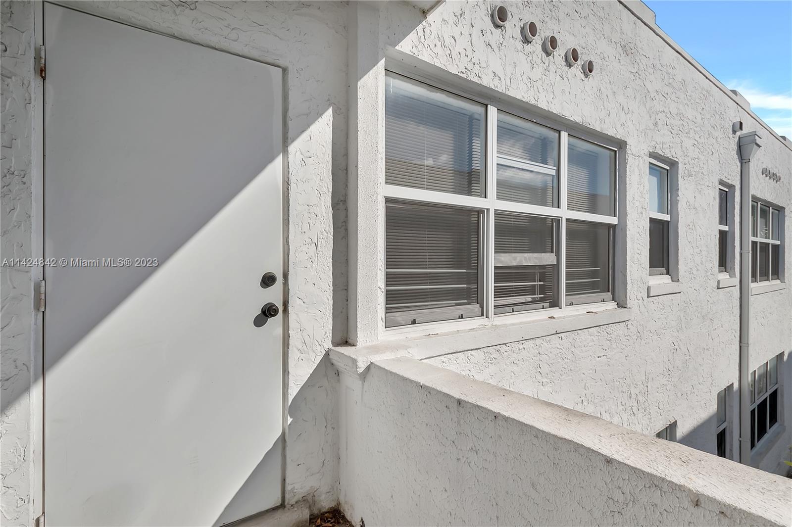 402 NW 12th Ave # 204