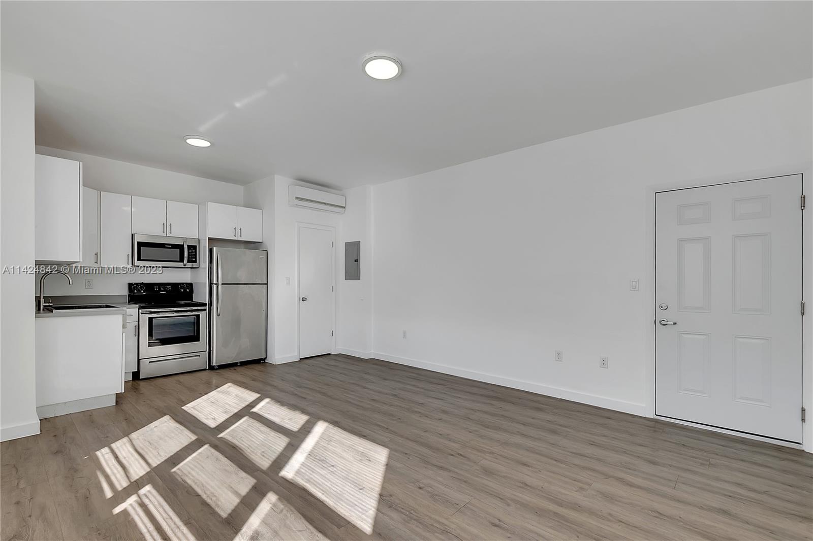 402 NW 12th Ave # 204