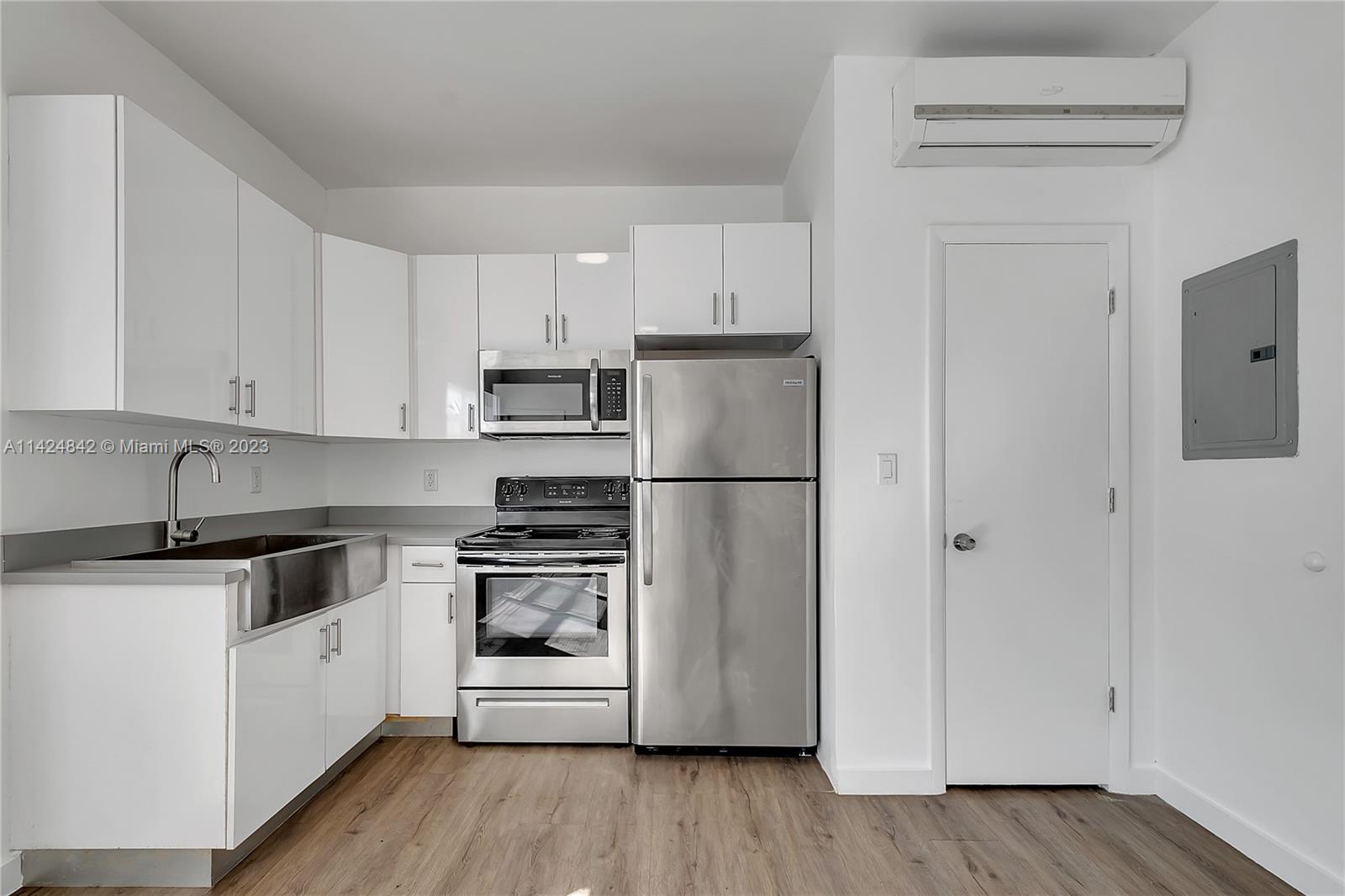 402 NW 12th Ave # 204