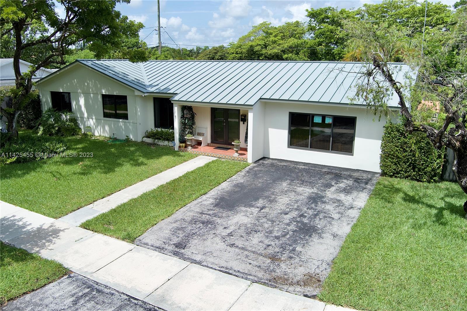 8600 SW 101st Ave