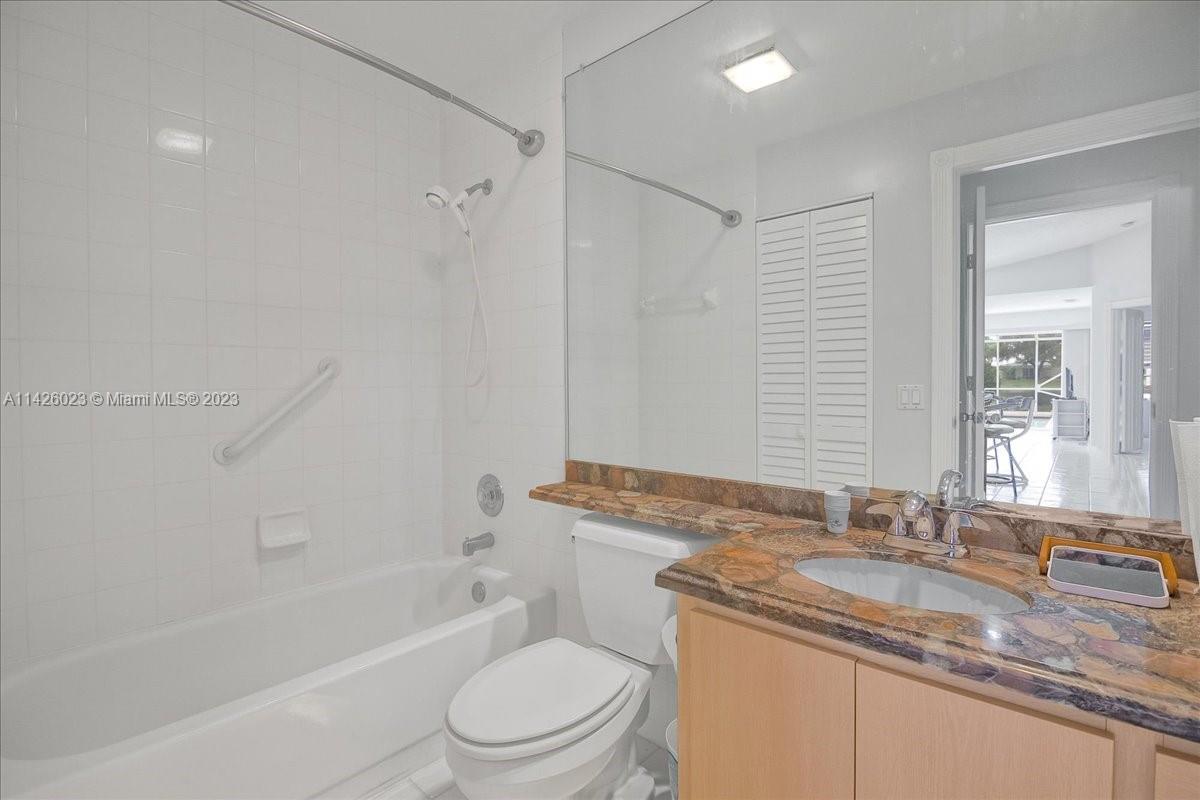 4153 Royal Oak Dr # 4153