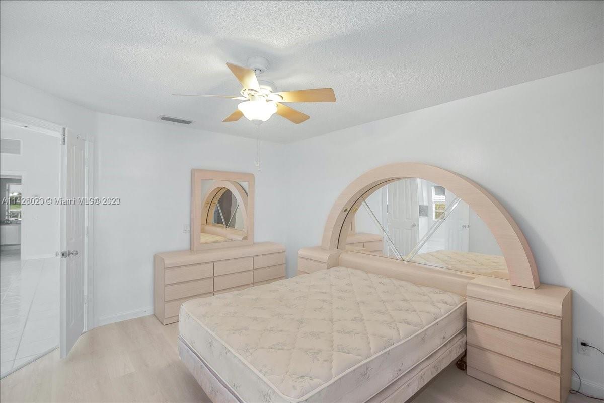 4153 Royal Oak Dr # 4153