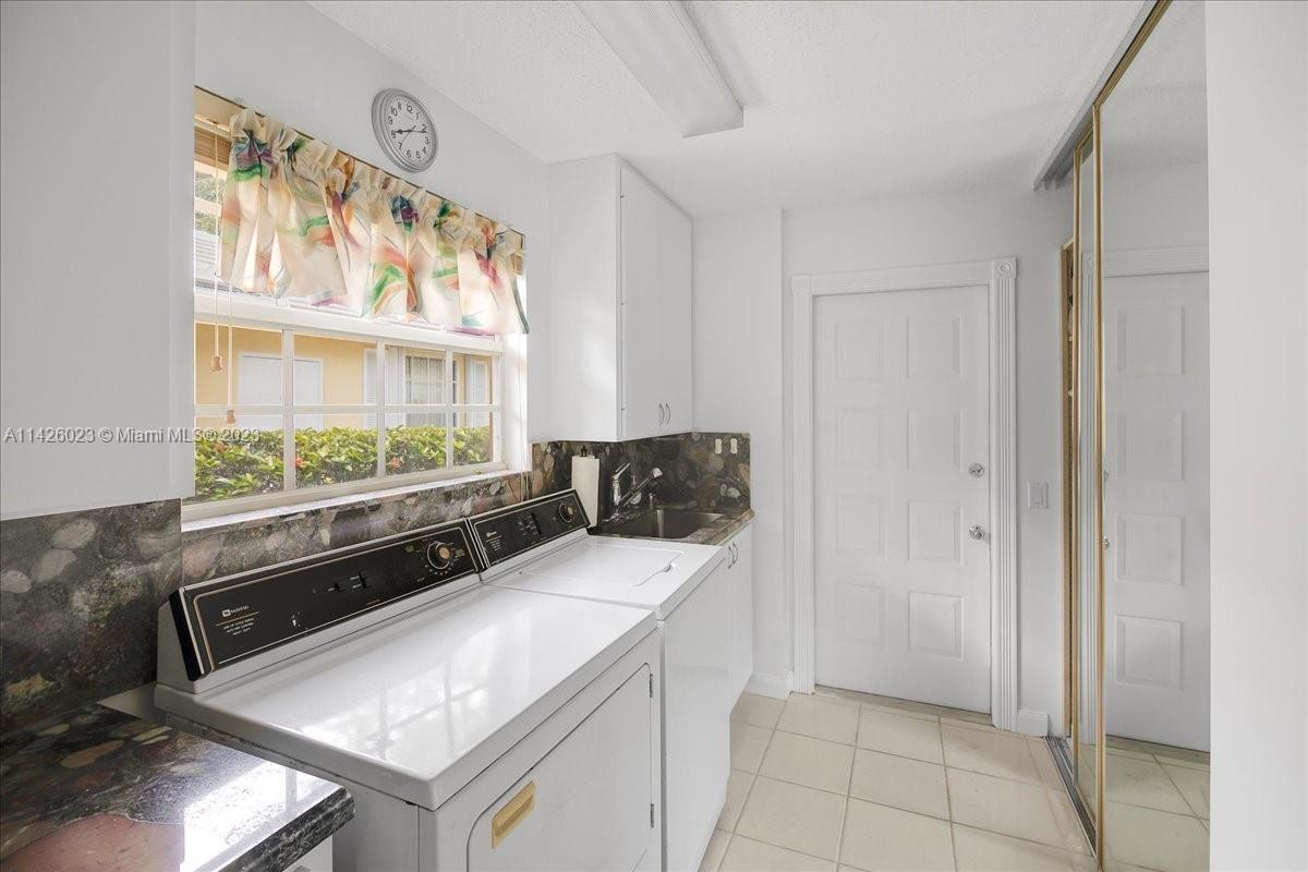 4153 Royal Oak Dr # 4153