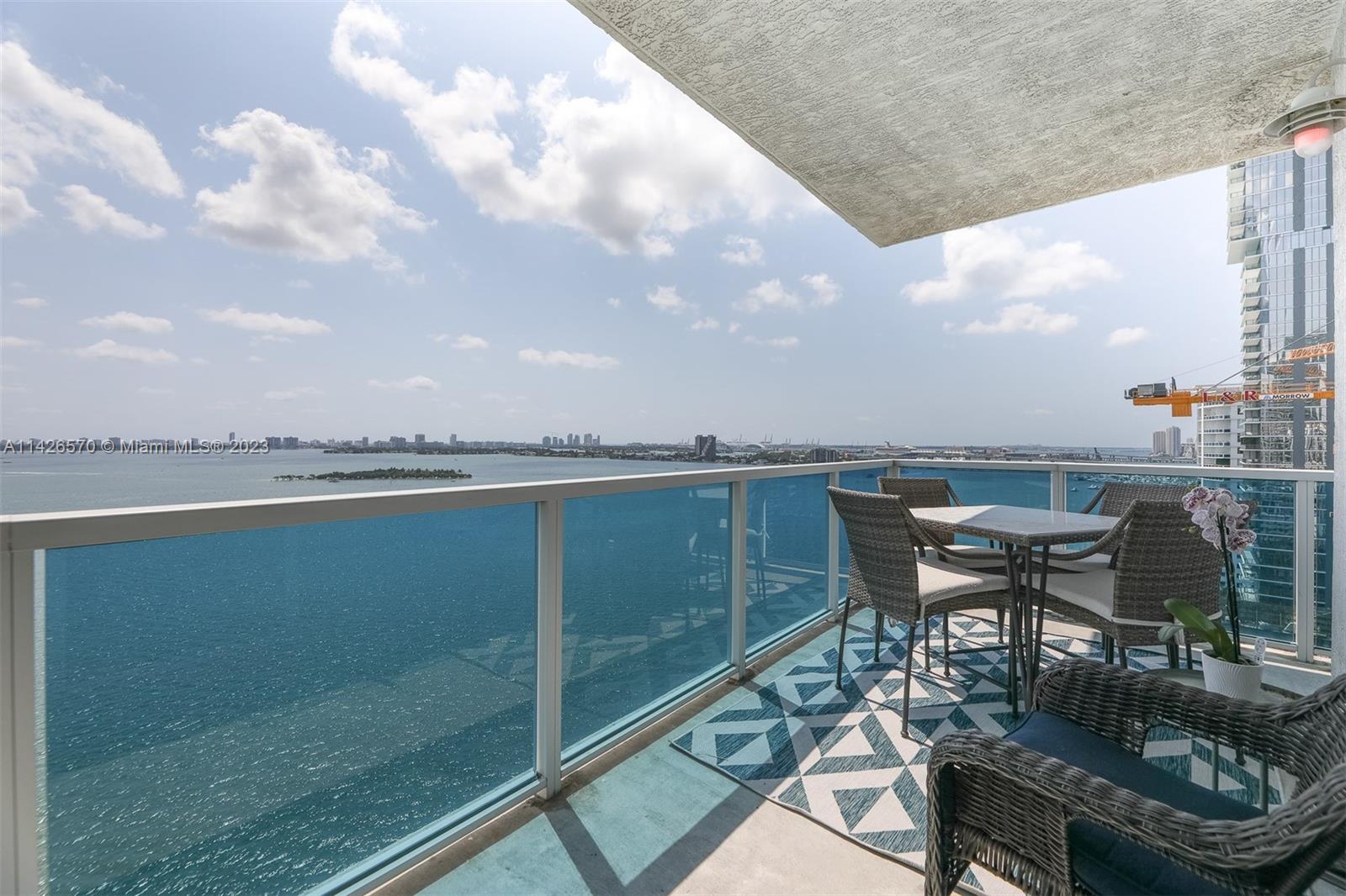 700 NE 25th St Unit: 1604