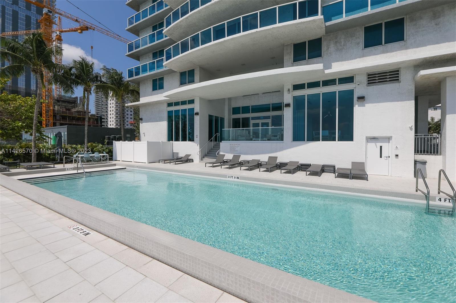 700 NE 25th St Unit: 1604