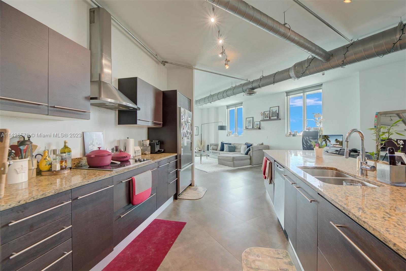 700 NE 25th St Unit: 1604
