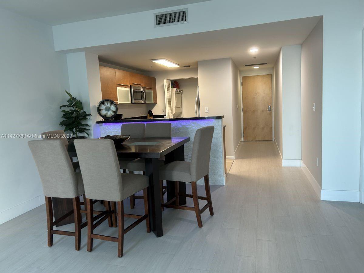 244 Biscayne Blvd # 2804
