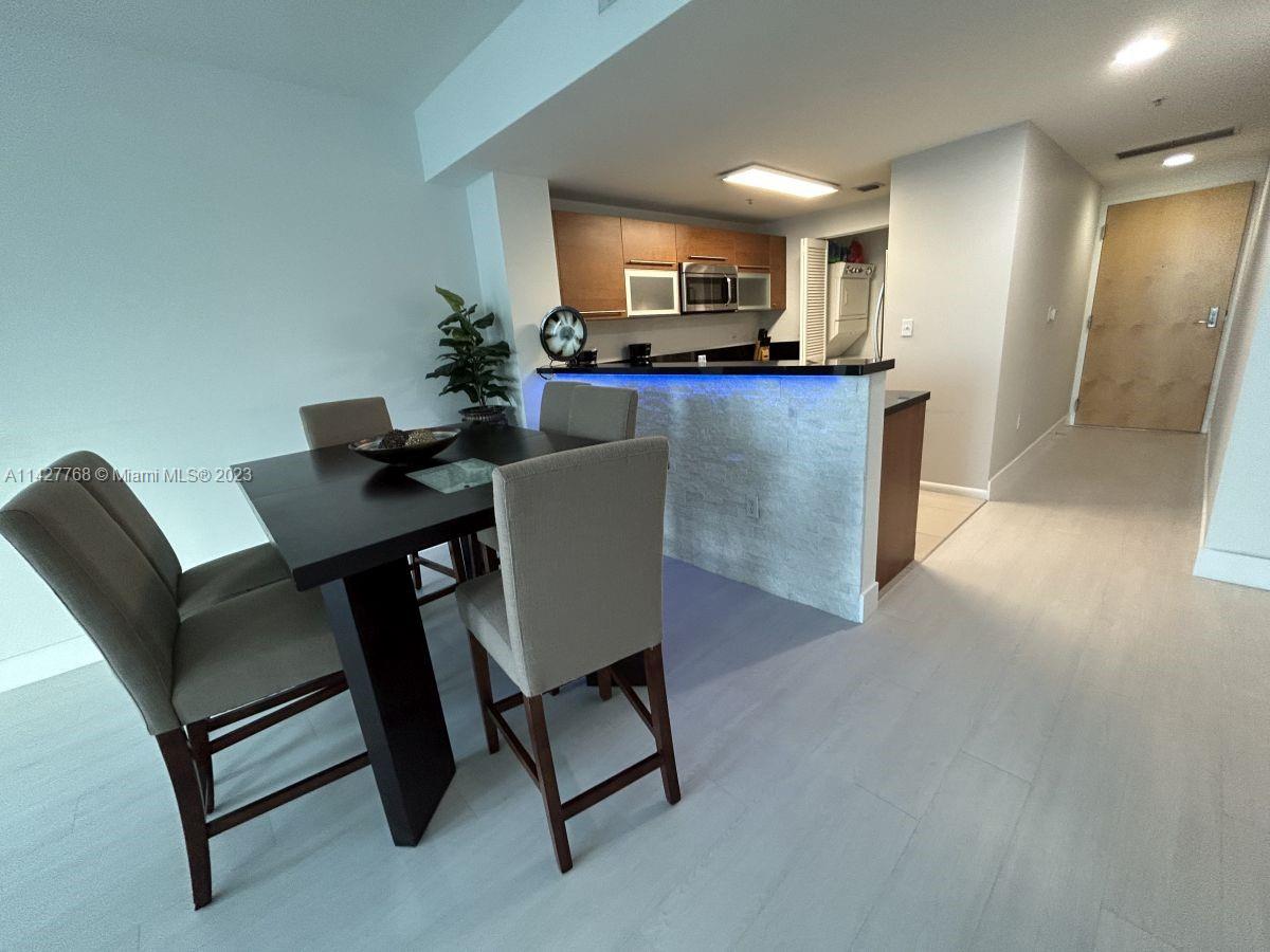 244 Biscayne Blvd # 2804