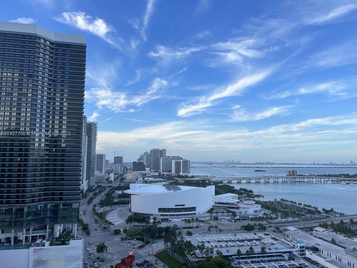 244 Biscayne Blvd # 2804