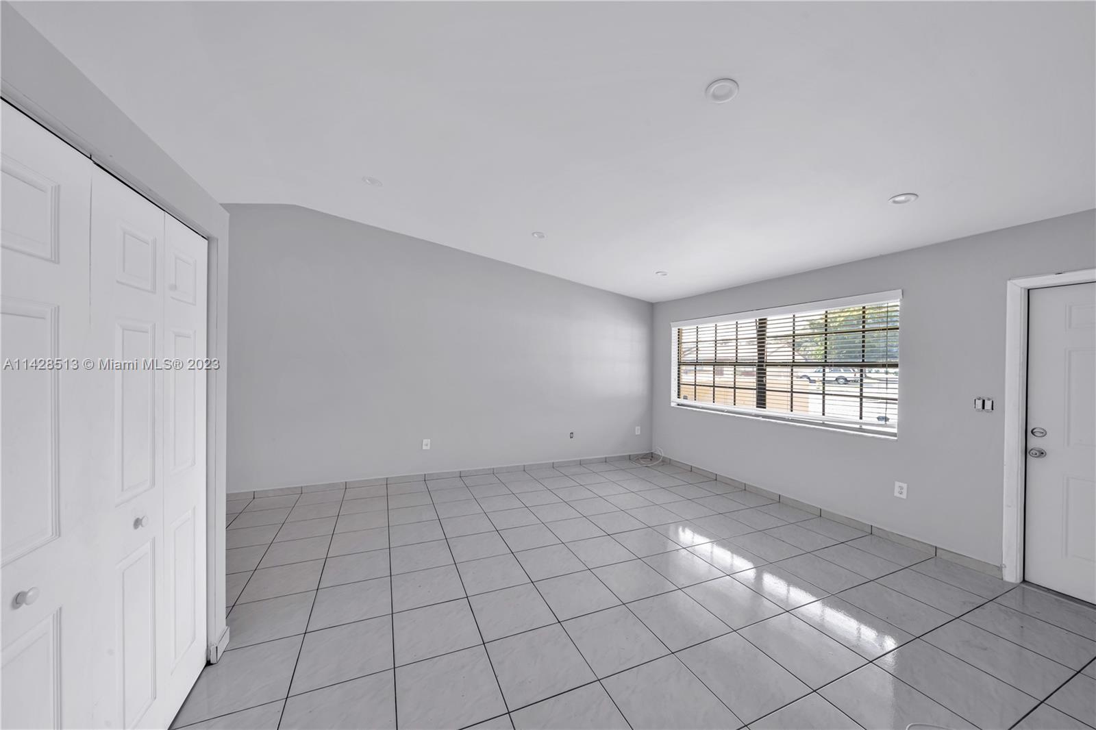 14825 SW 84th Ter