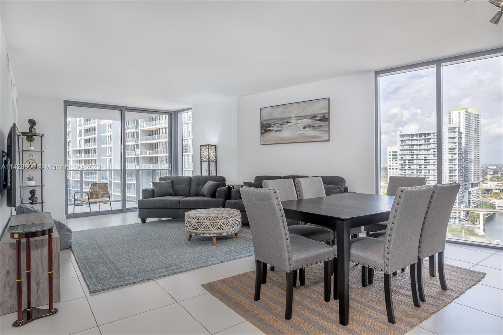 31 SE 6th St # 2601