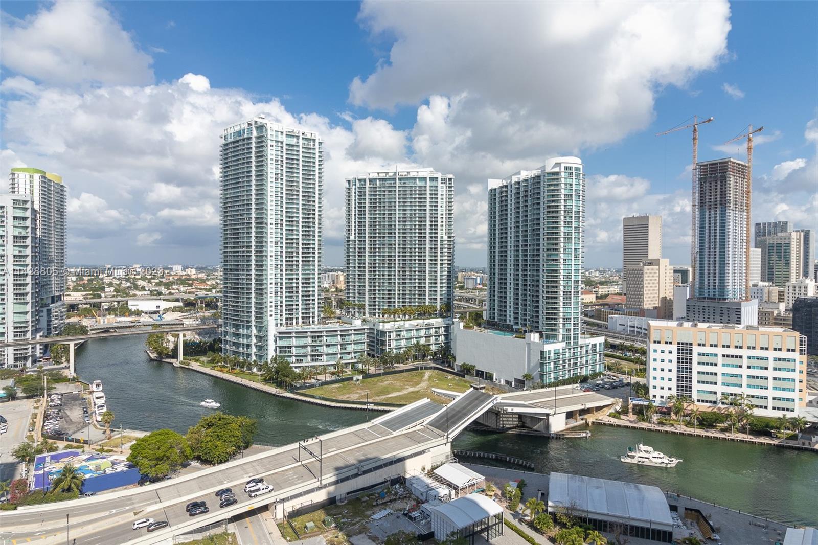 31 SE 6th St # 2601