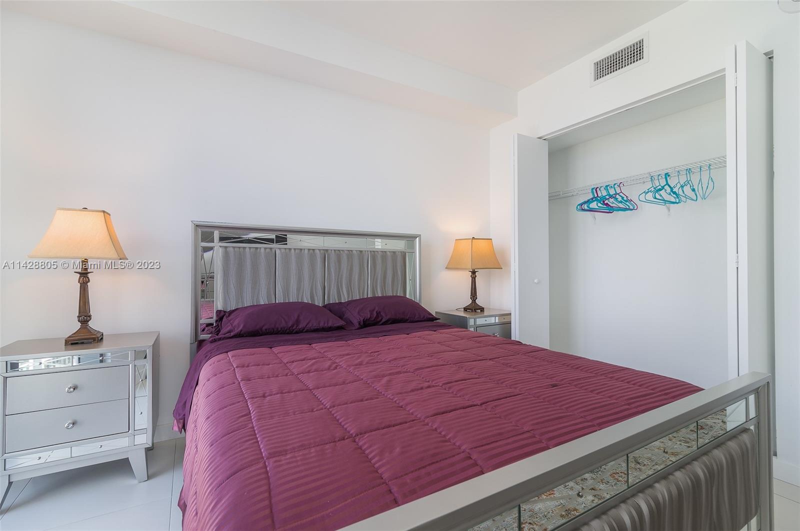 31 SE 6th St # 2601