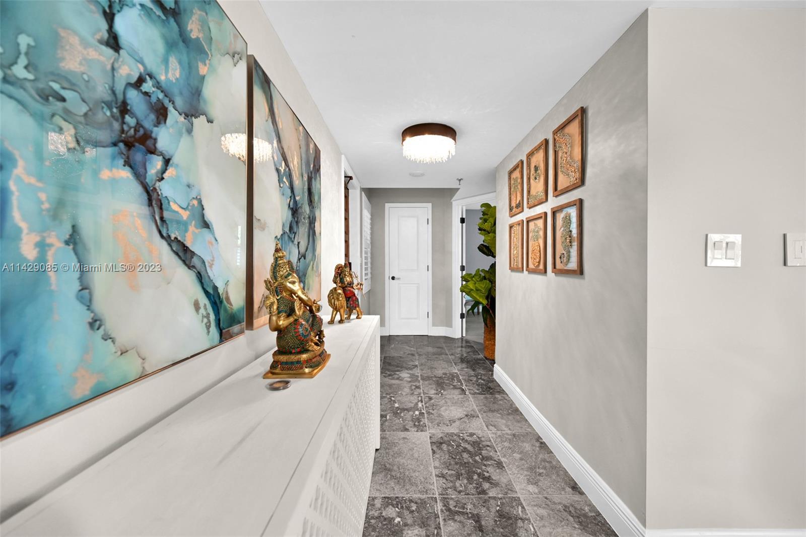 372 Golfview Rd Unit: 201