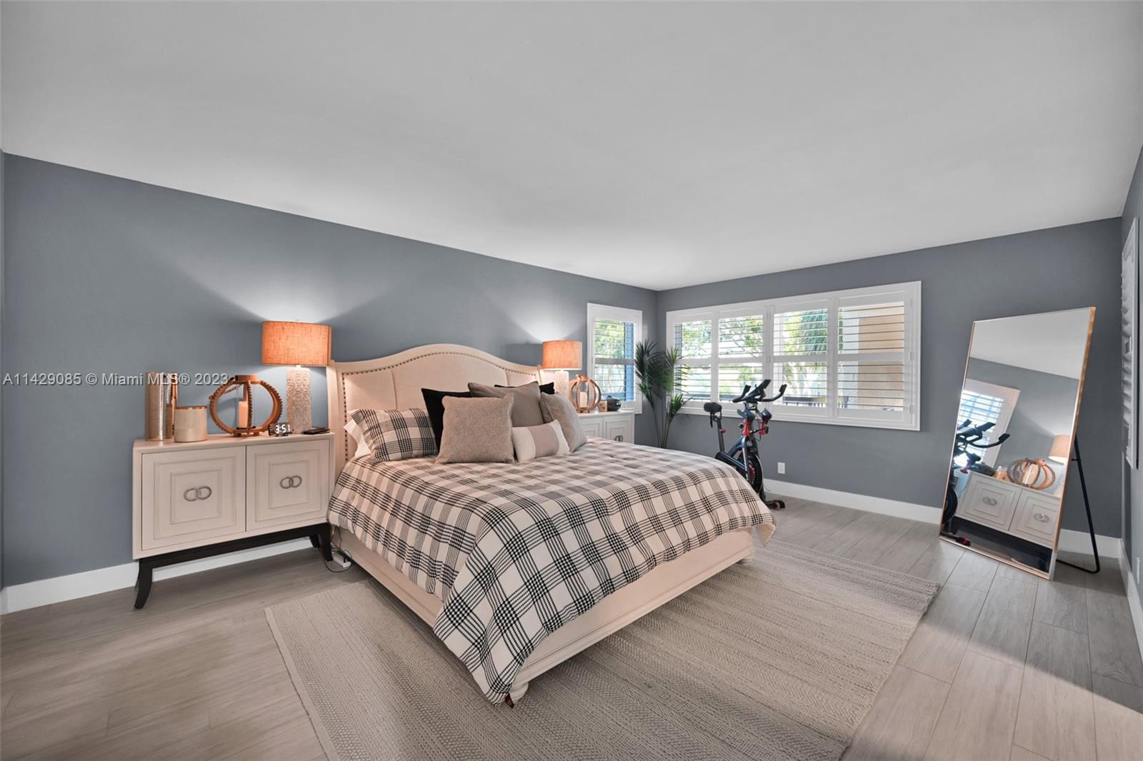 372 Golfview Rd Unit: 201
