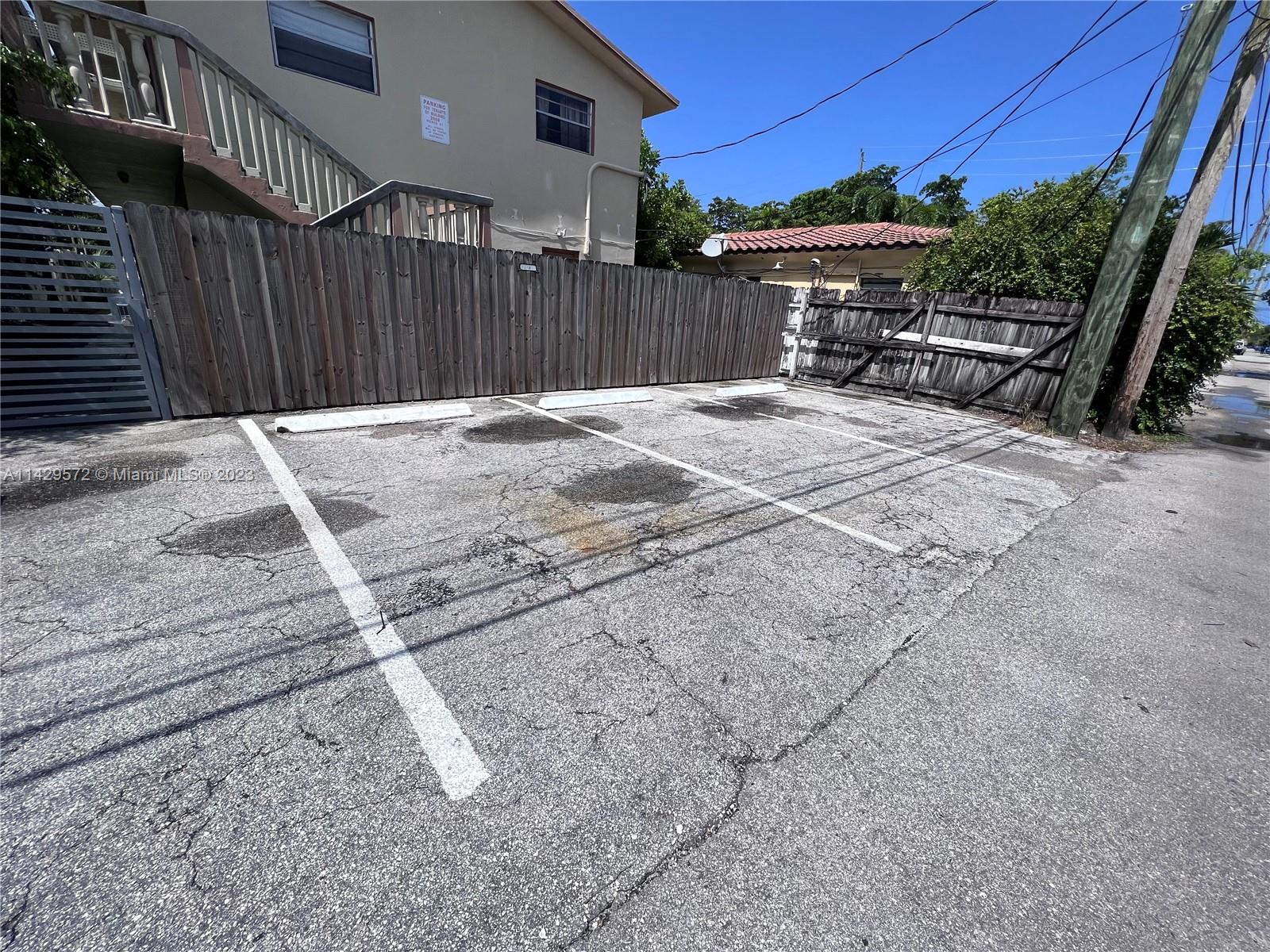 2008 Pierce St # 4