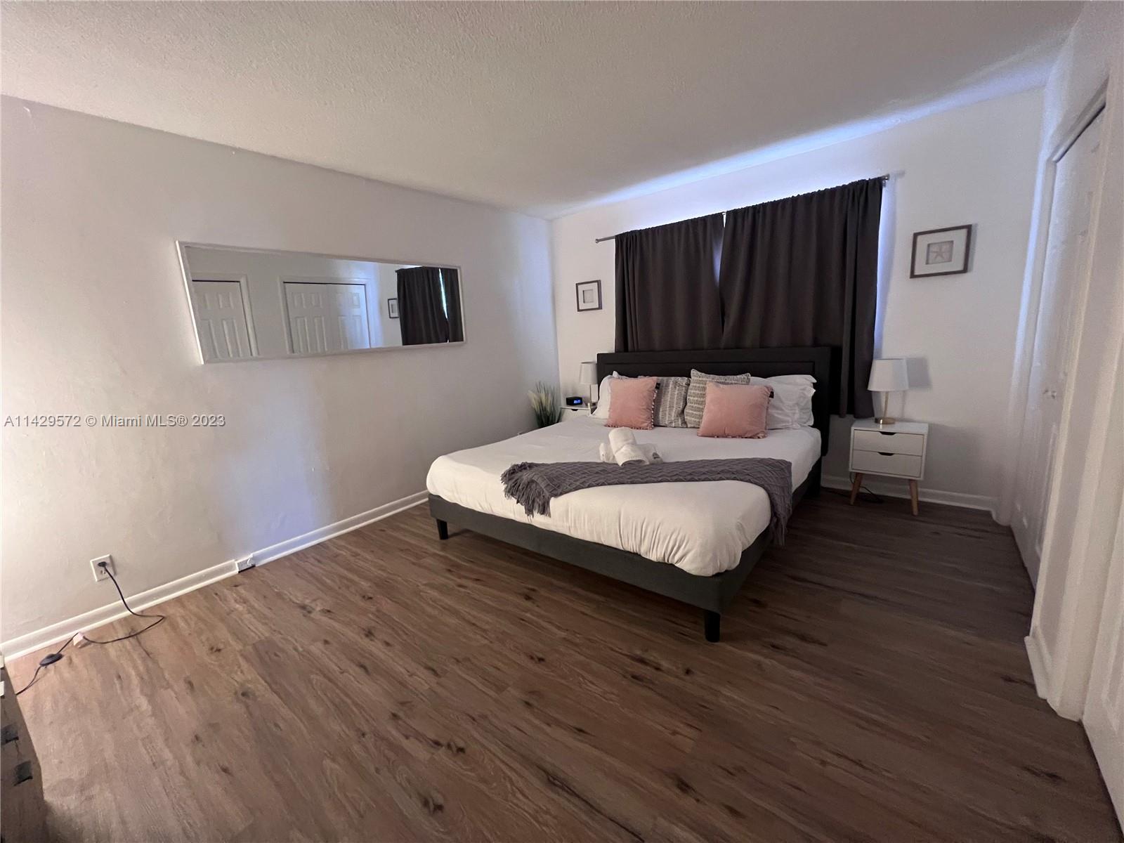 2008 Pierce St # 4