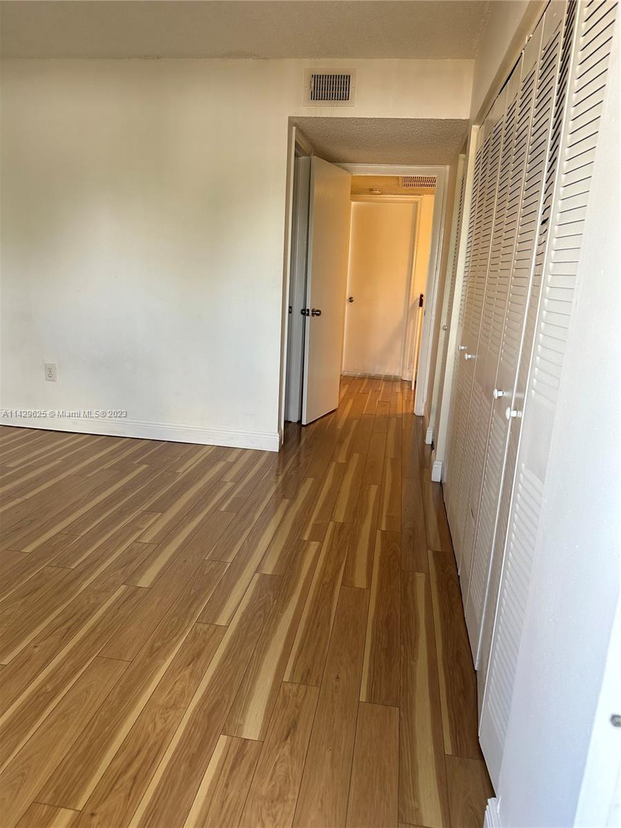 8540 NW 6th Ln Unit: 7-206