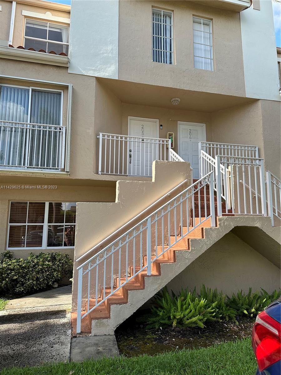8540 NW 6th Ln Unit: 7-206