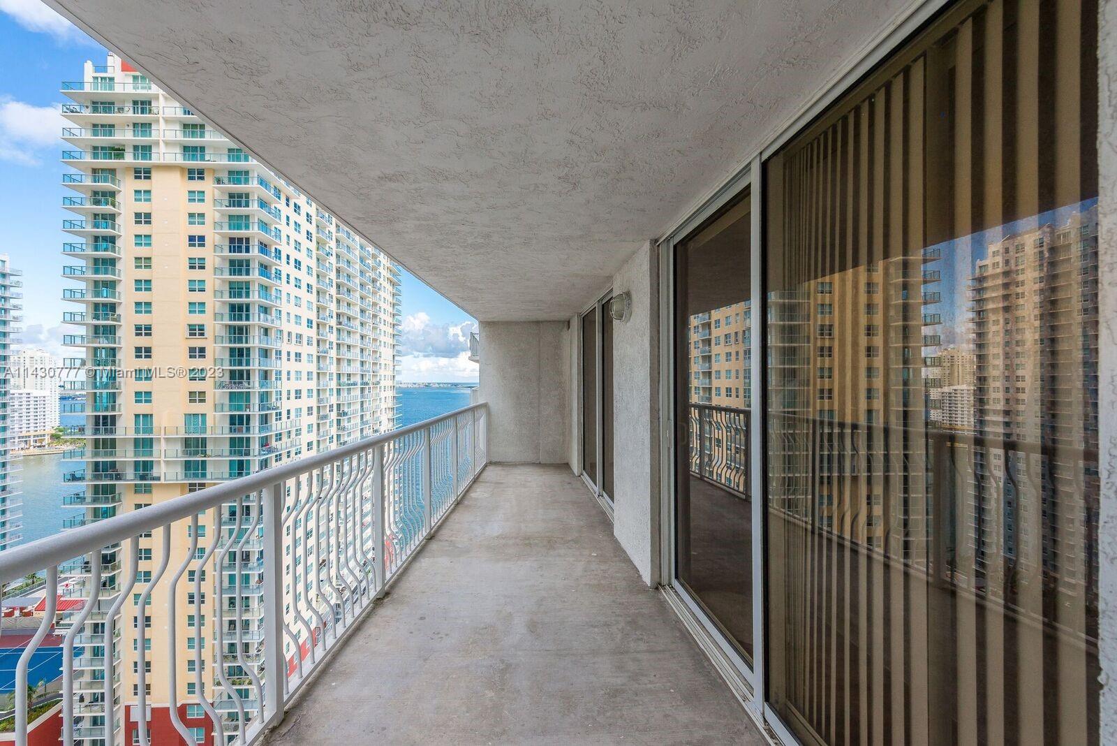 1200 Brickell Bay Dr Unit: 2306