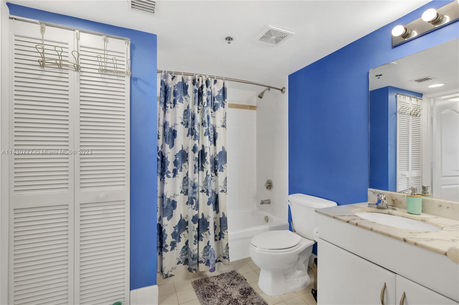 1200 Brickell Bay Dr Unit: 2306