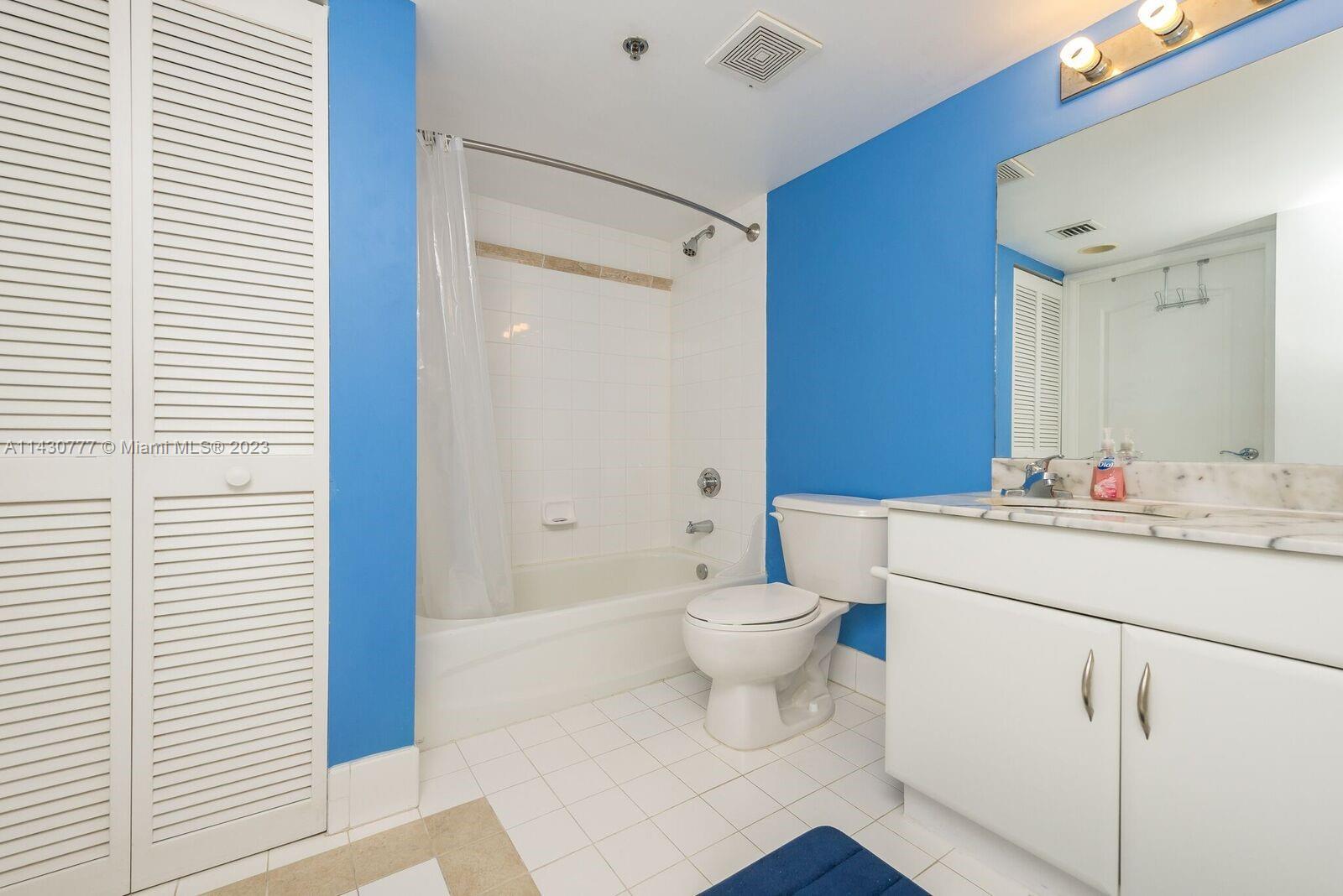 1200 Brickell Bay Dr Unit: 2306