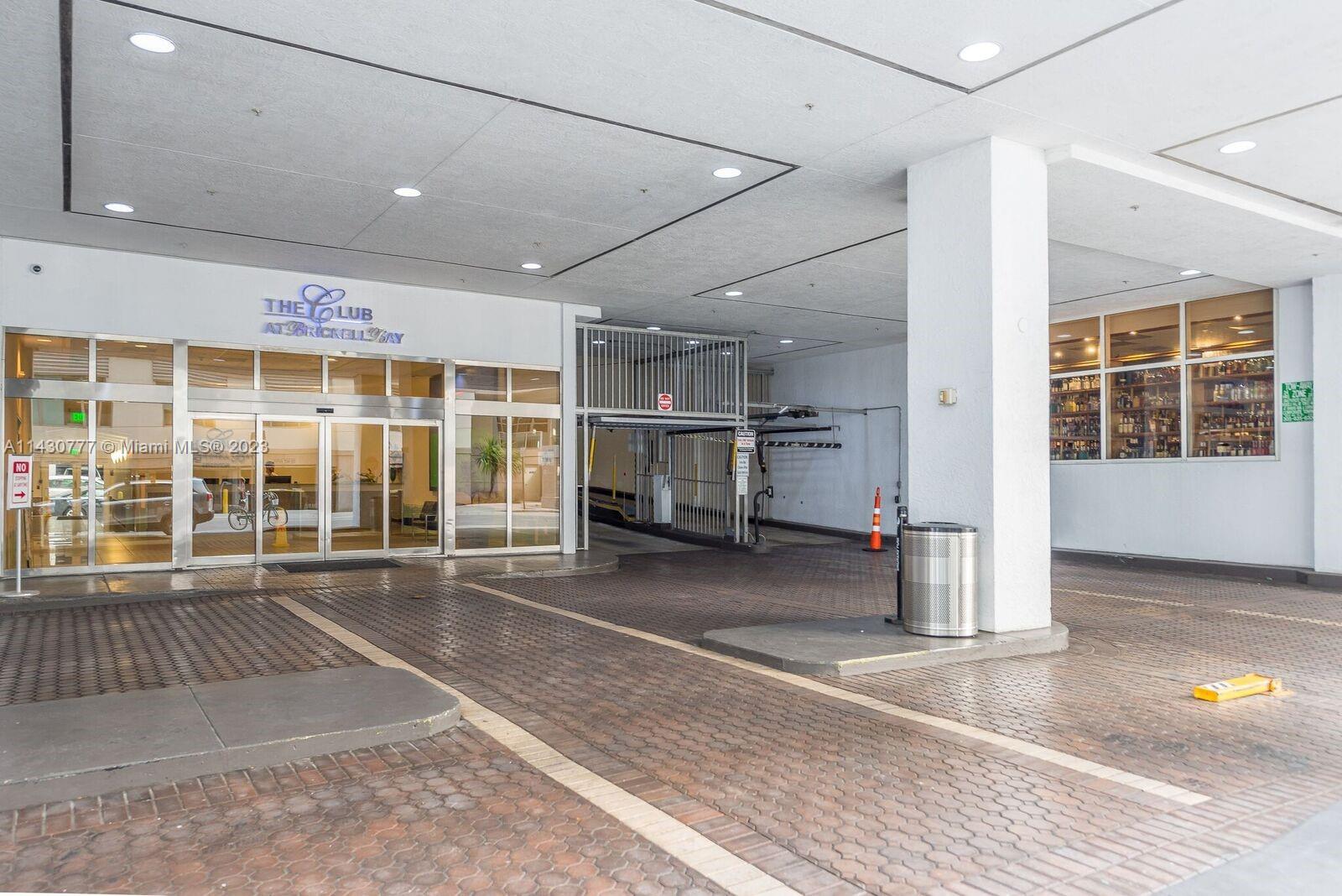1200 Brickell Bay Dr Unit: 2306